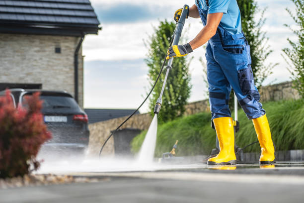Best Restaurant Pressure Washing  in Mangonia Park, FL